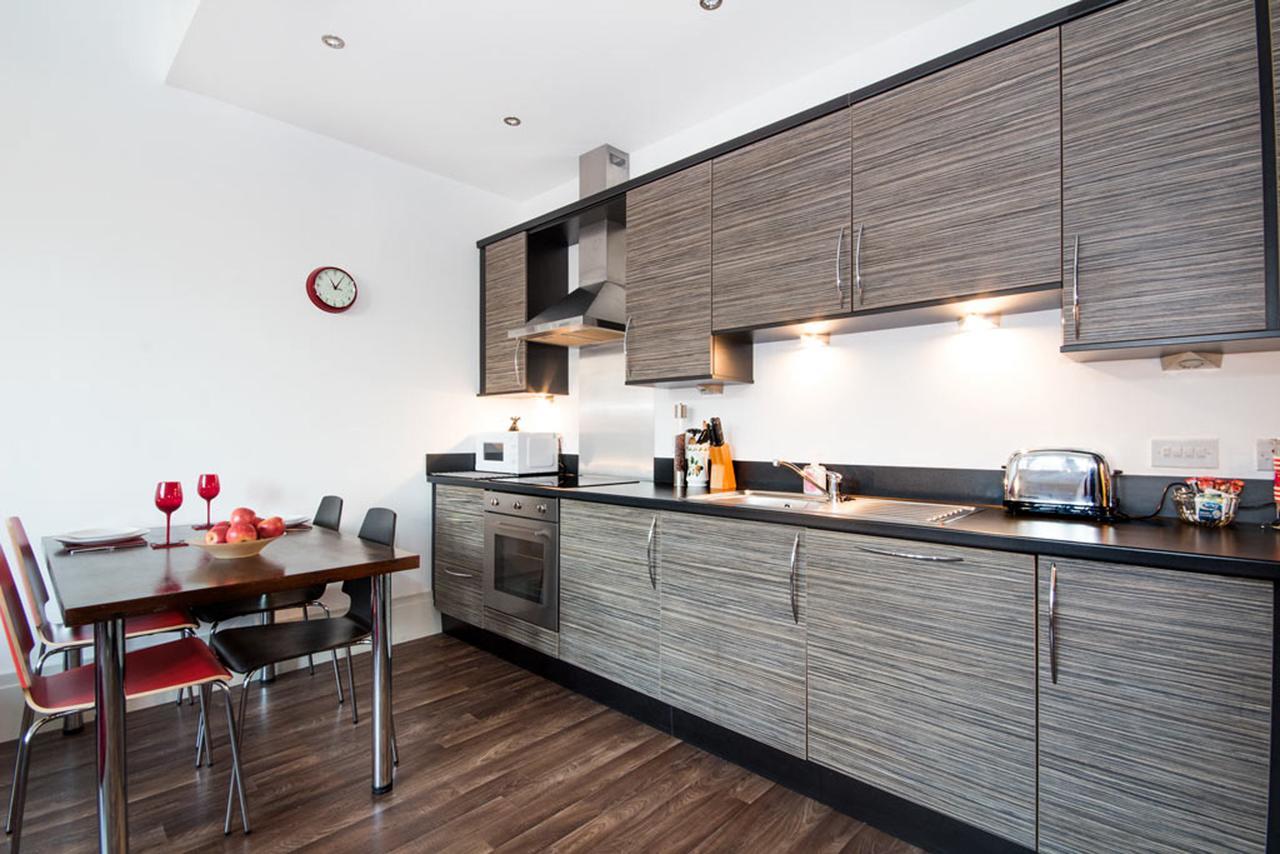 The West Wing Apartments Inverness Extérieur photo